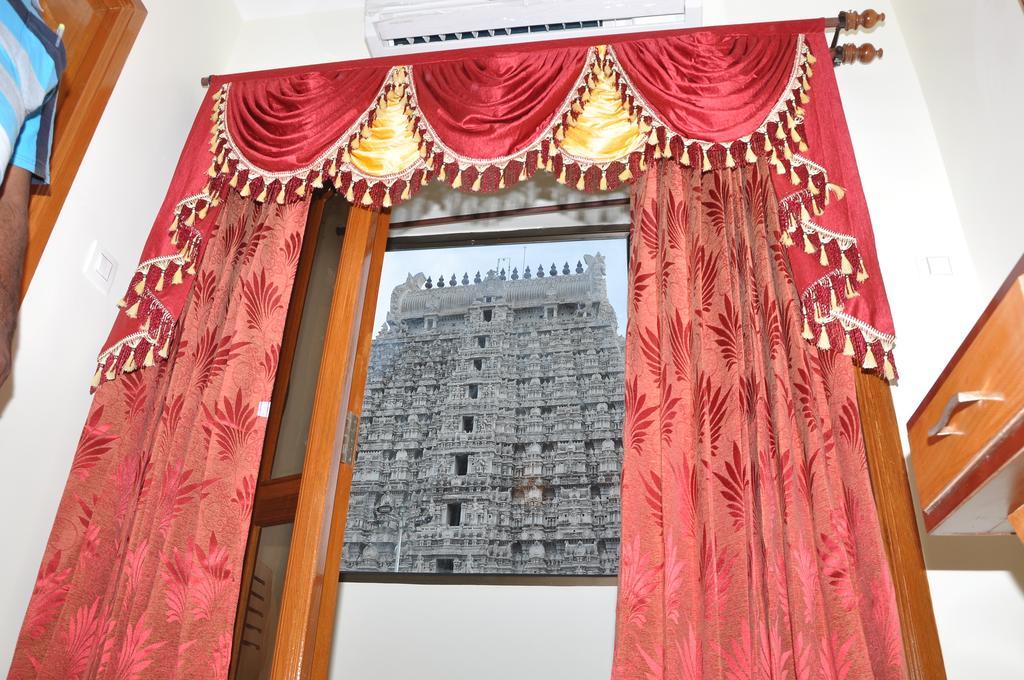 Sri Sarvesha JS Palace temple view Tiruvannāmalai Chambre photo
