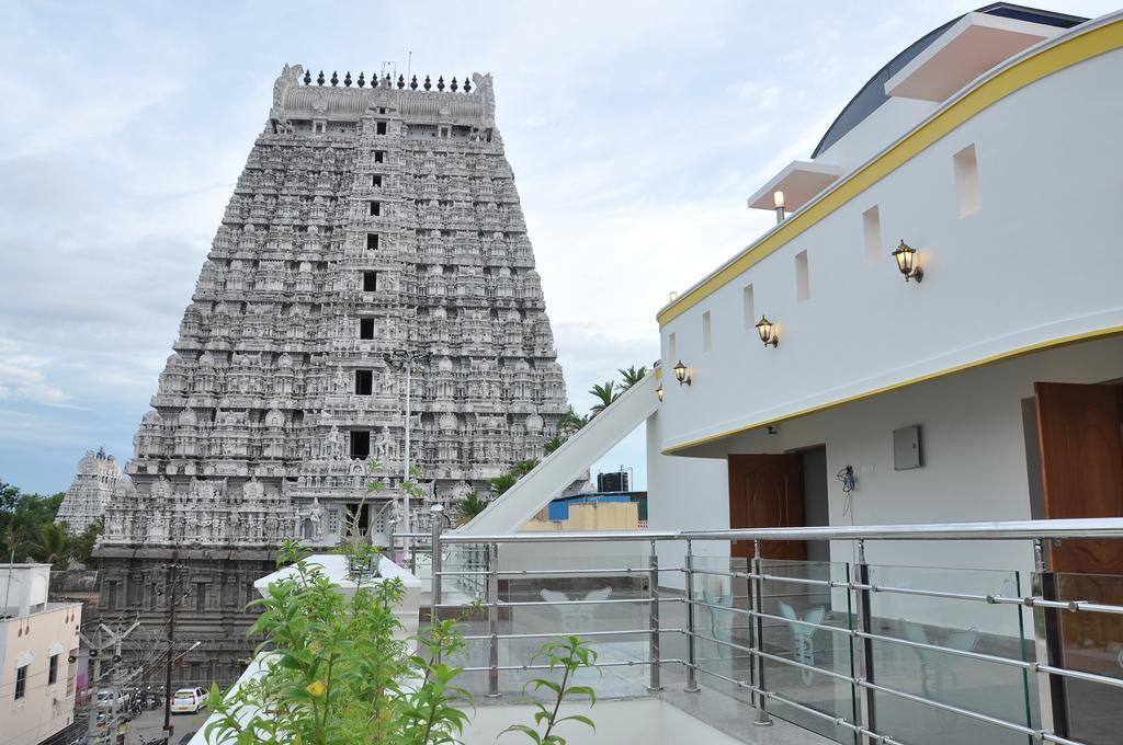Sri Sarvesha JS Palace temple view Tiruvannāmalai Extérieur photo