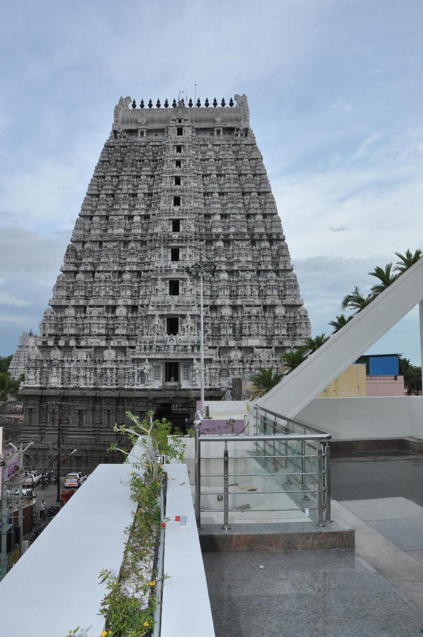 Sri Sarvesha JS Palace temple view Tiruvannāmalai Extérieur photo